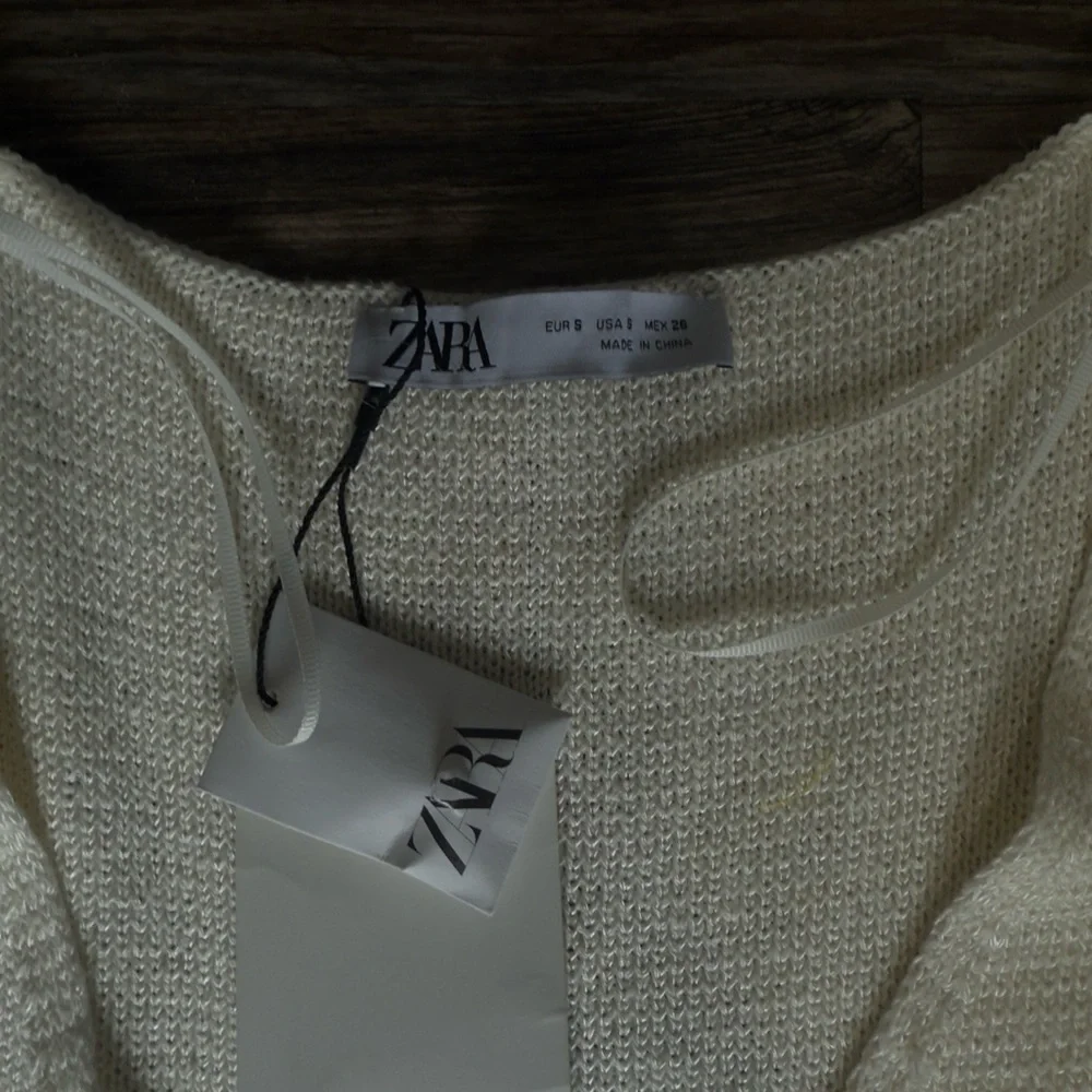 Zara Cream Textured Button Tank Top - Picture 2 of 4
